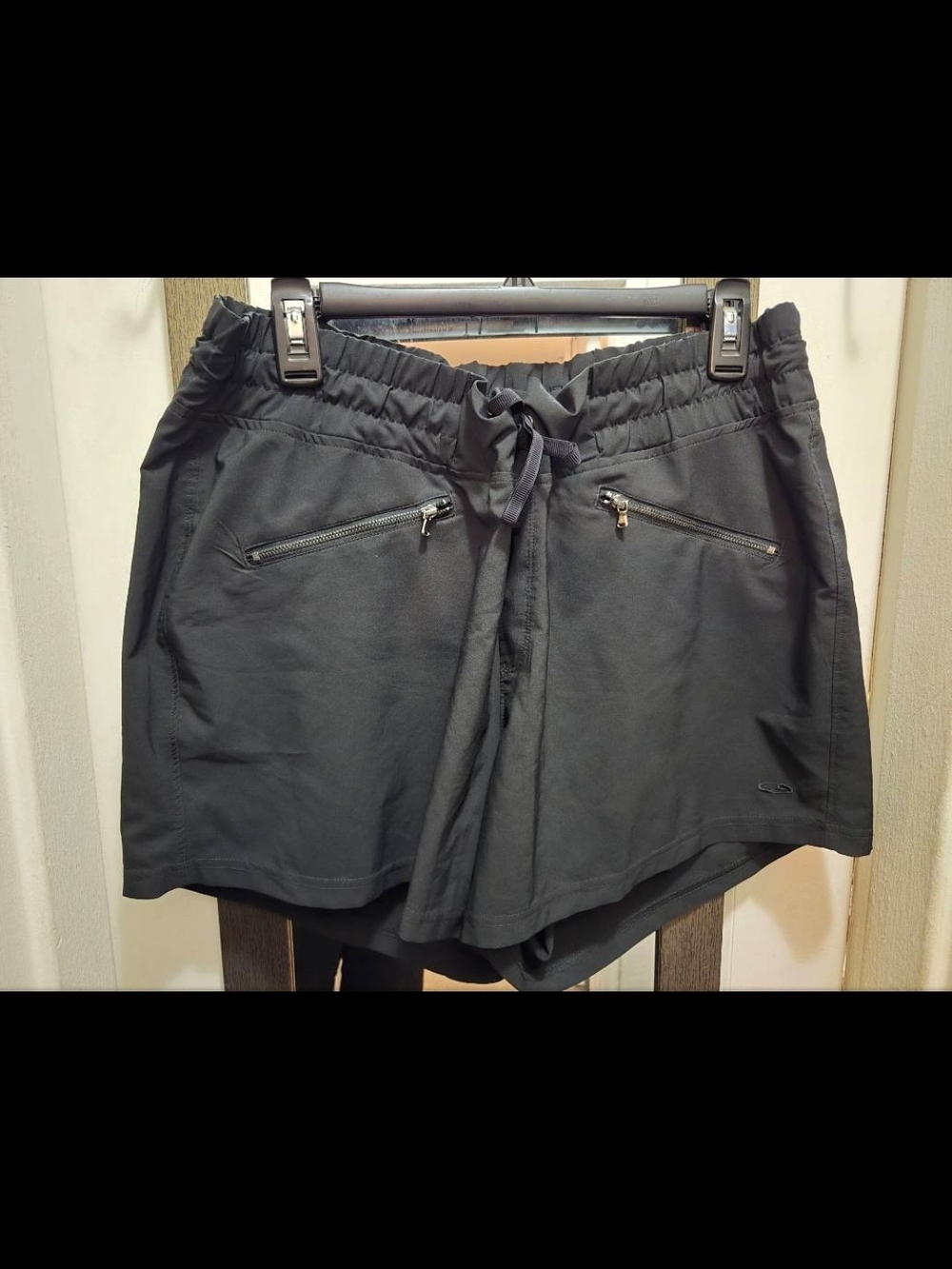 Champion - Black Athletic Drawstring Shorts with Zip Pockets